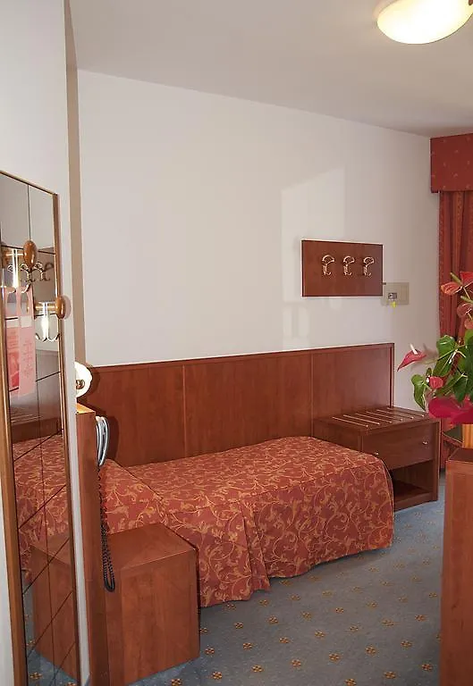 ***  Hotel Garden Limone sul Garda Italy